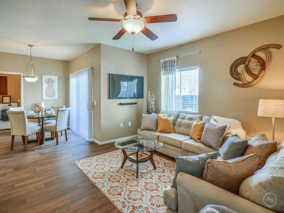 Villas on Bell Apartments Image 5