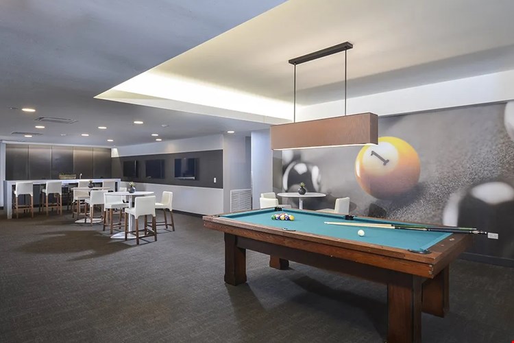 The Montrose Apartments Image 3