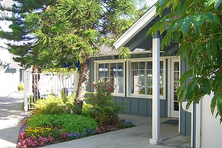 Beach House Apartments Image 3