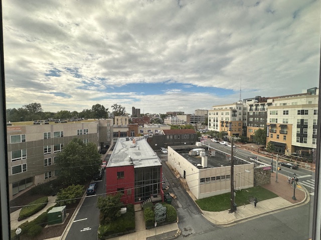 Silver Spring Towers Image 52