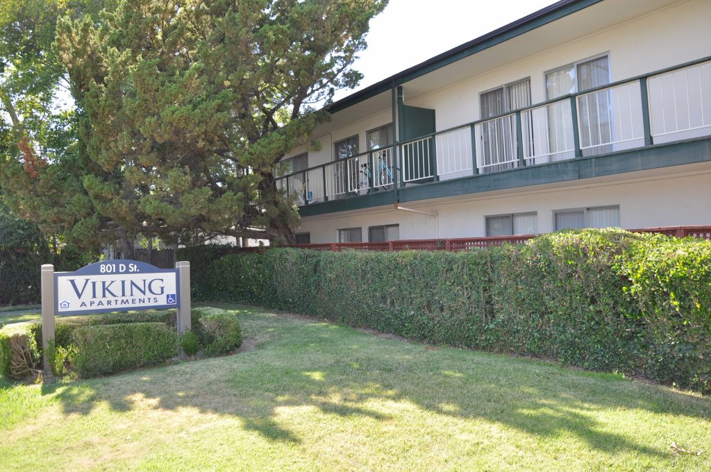 Viking Apartments Image 2