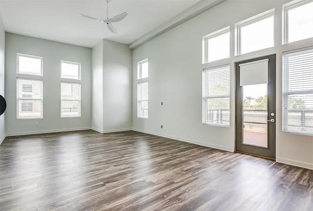 Clinton West Luxury Apartments Image 12