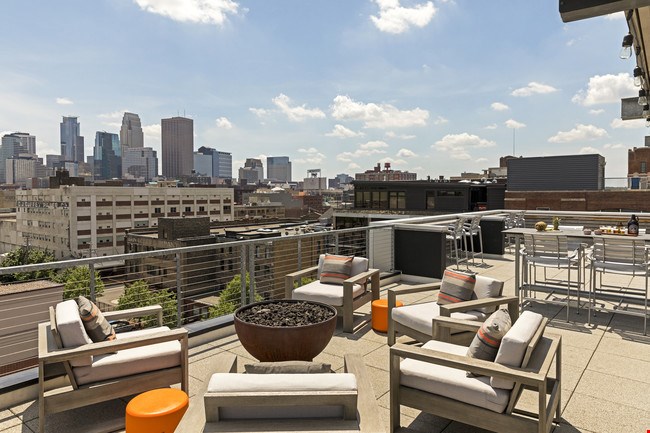 NoLo Living South (North Loop) Image 5