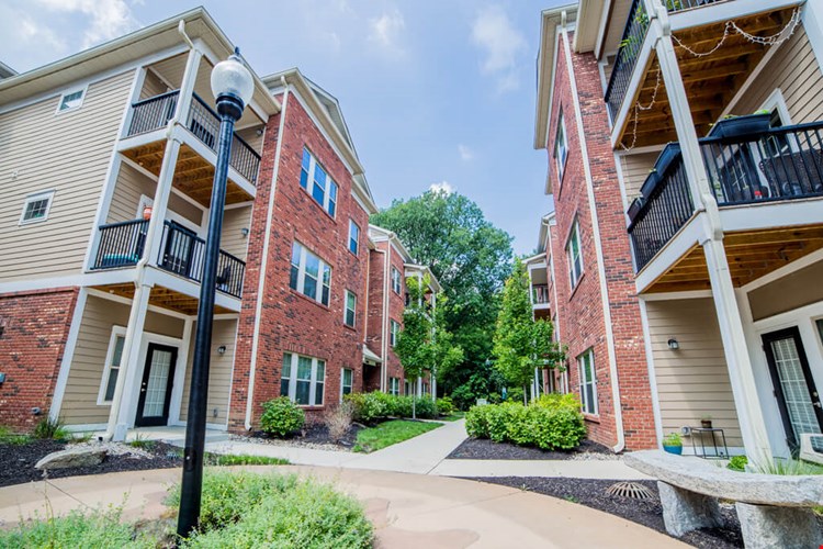 Buckingham Monon Living Image 7