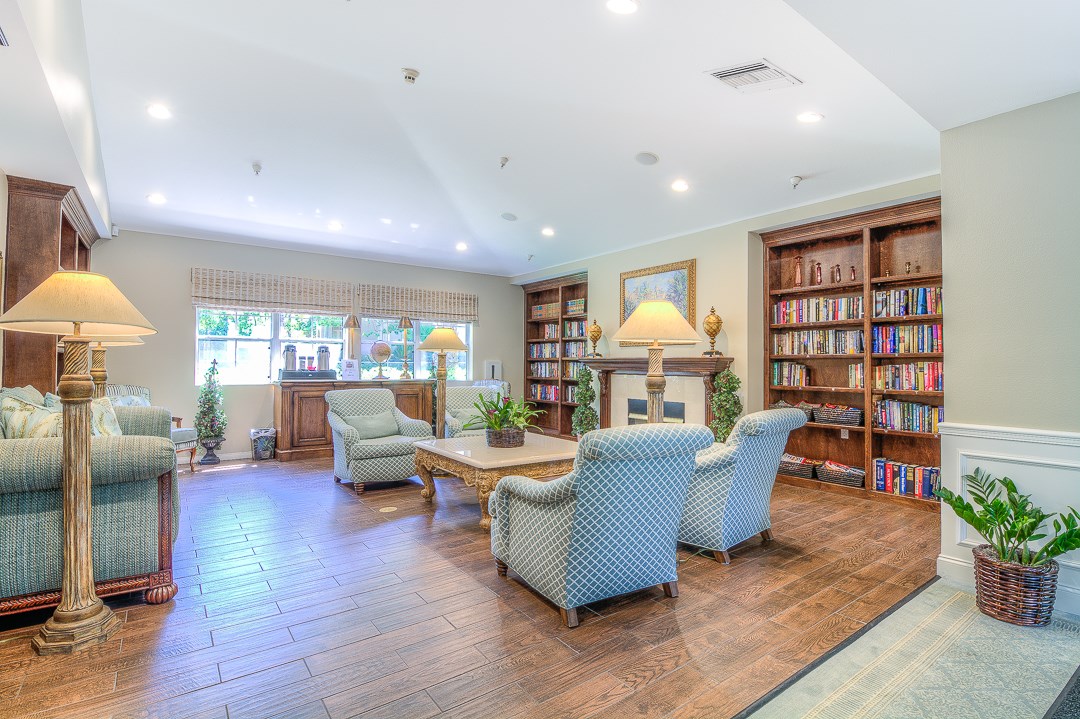 Palm Island Senior Apartment Homes Image 14