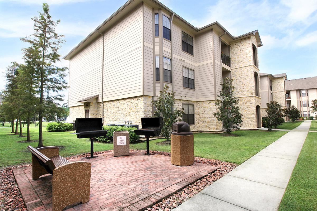 Camden Lake Apartments Image 6