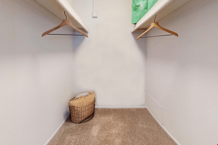 Somerset Apartments Image 8