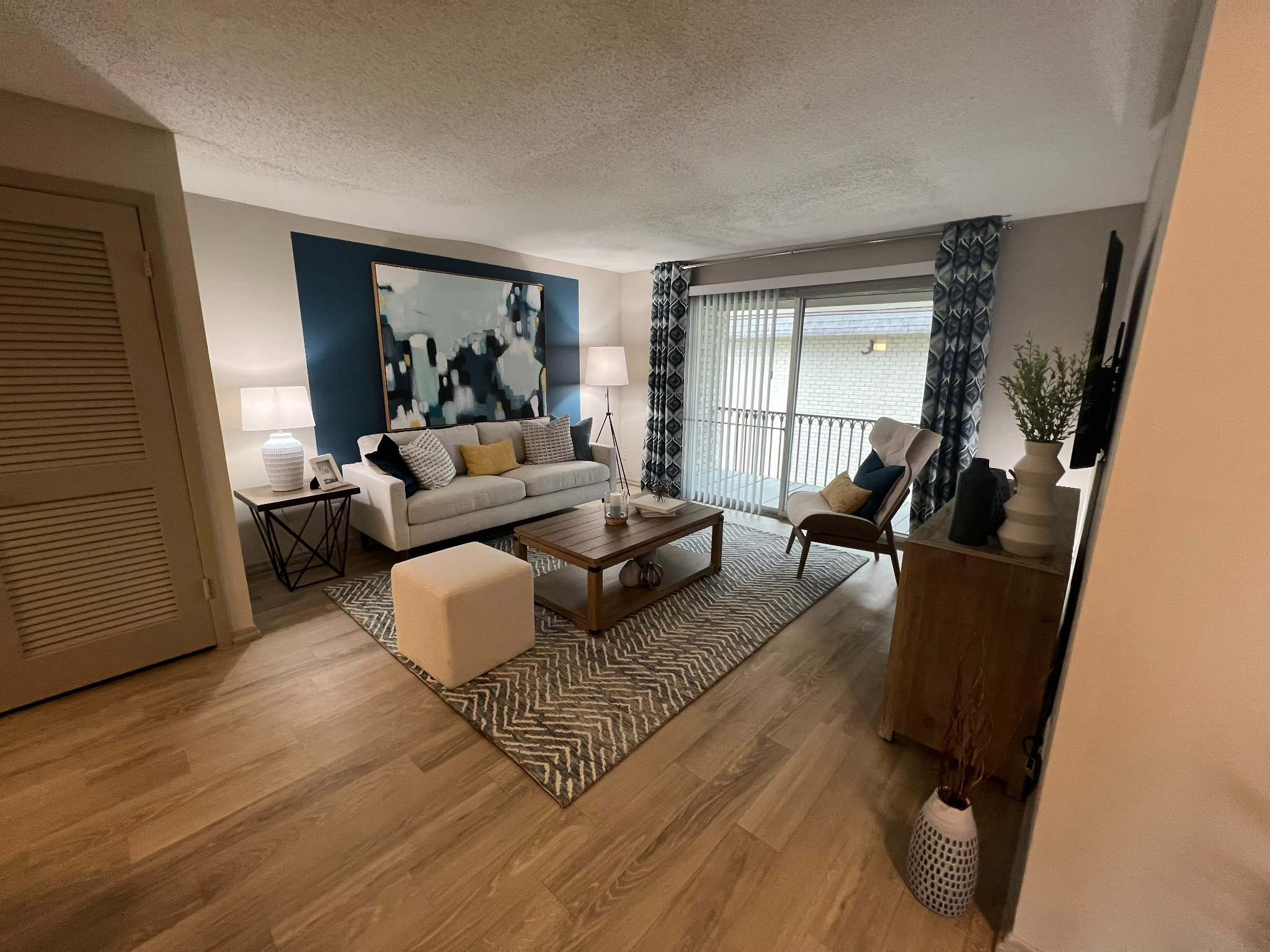 Sound at Peninsula Image 1