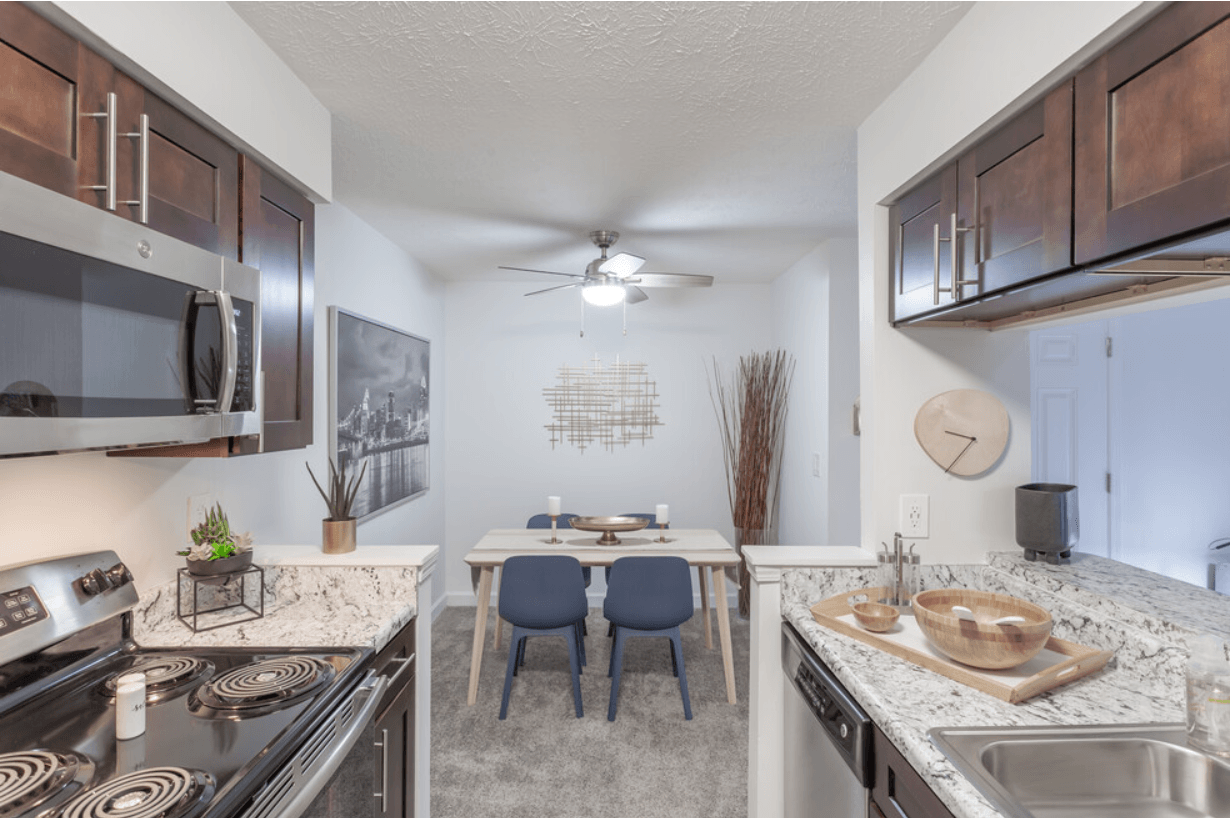 Hilltop Apartments Image 26