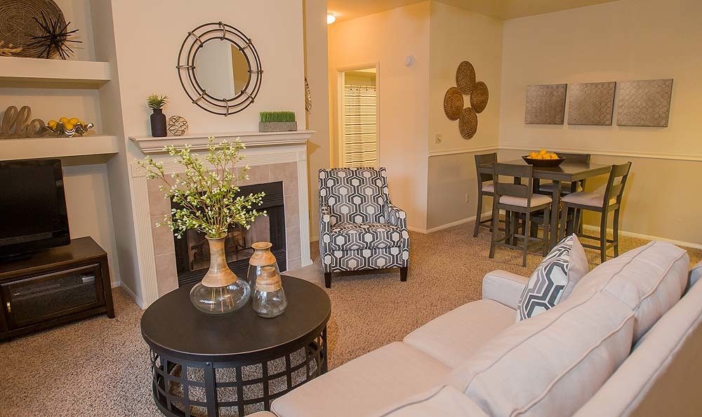 The Courtyards of Tulsa Image 14