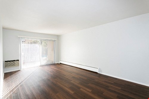 1190 Birch Image 17