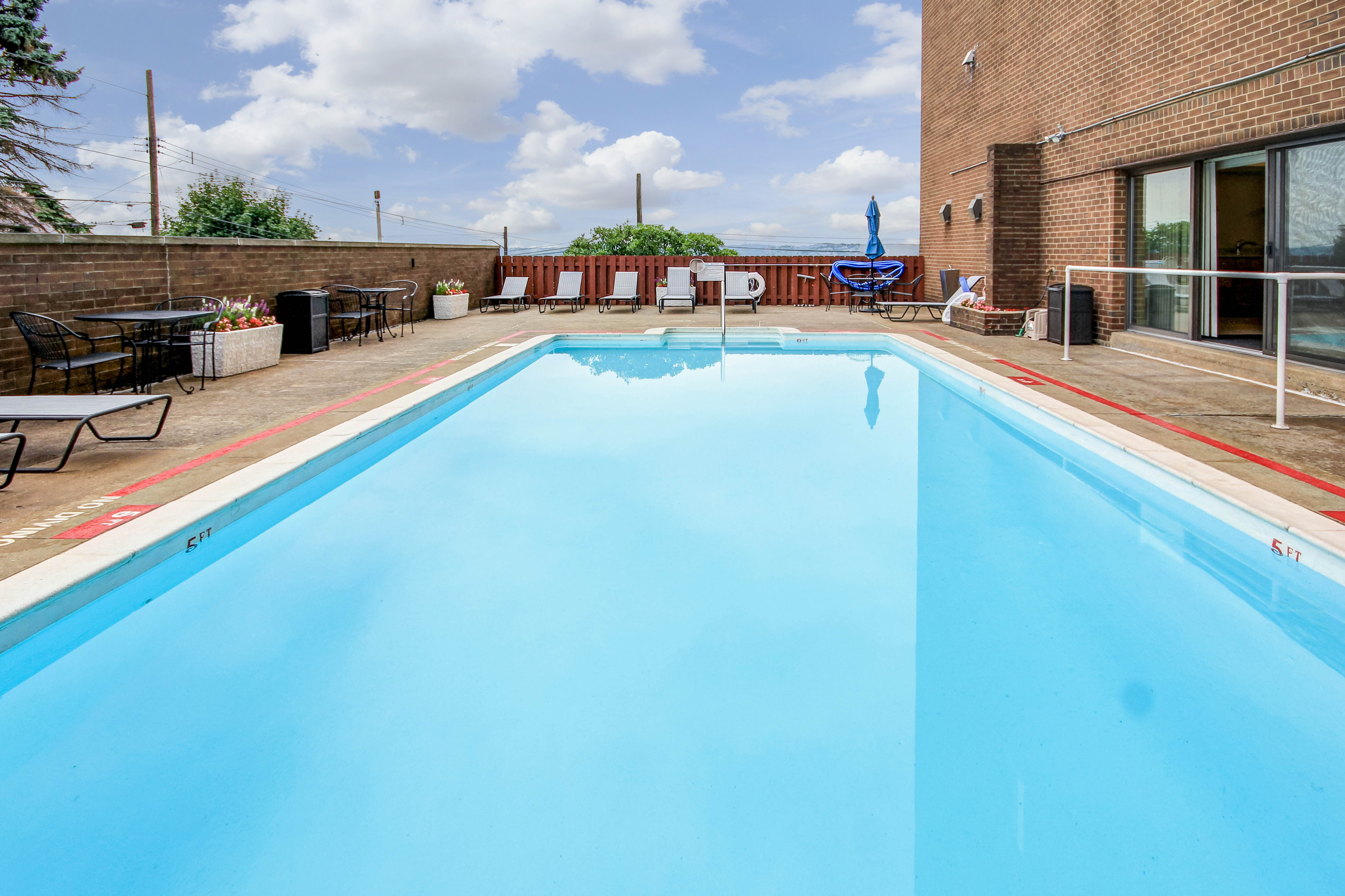 Heated Swimming Pool with relaxing Sundeck