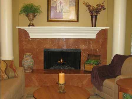 Diamond Lakes Apartment Homes Image 2