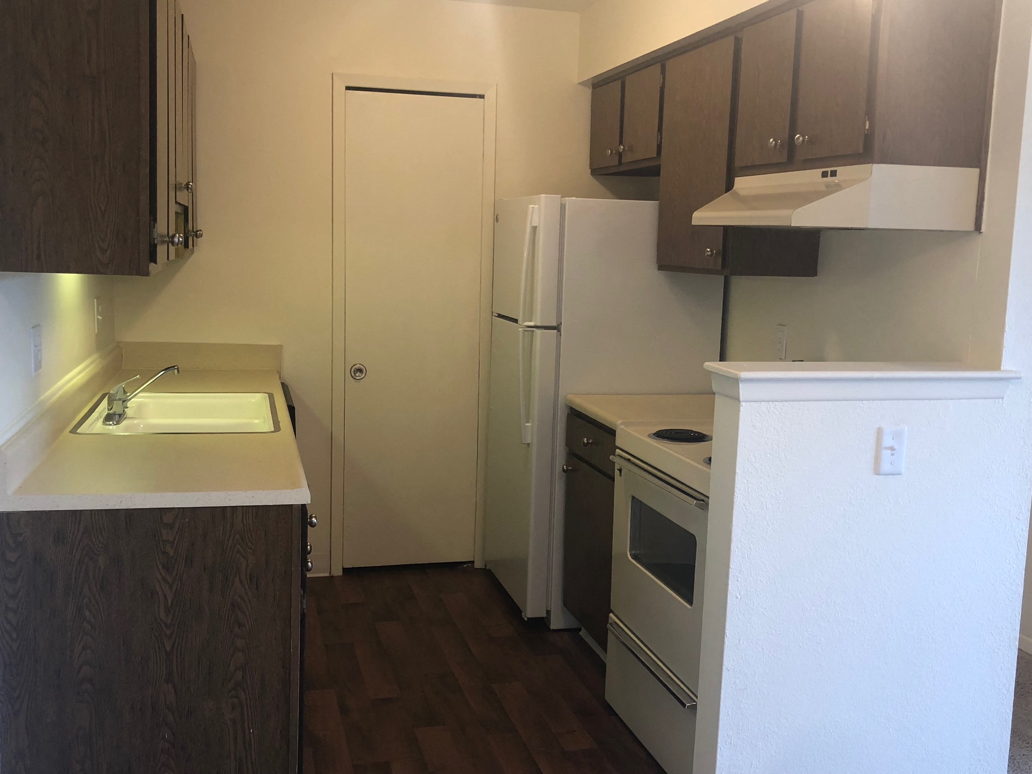 Three Oaks Apartments Image 32
