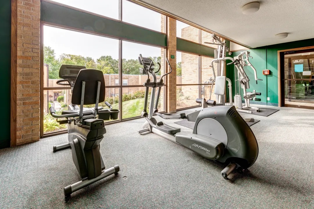 The Park Apartments and Townhomes Image 4