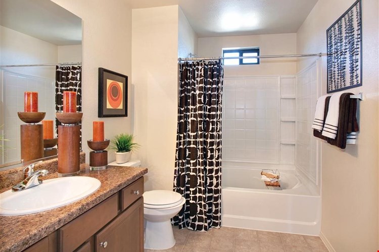 Everett Apartment Homes Image 14