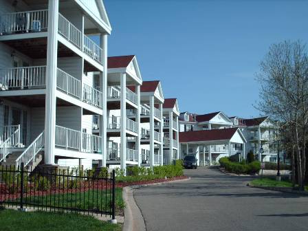 The Carriage House Apartments Image 2
