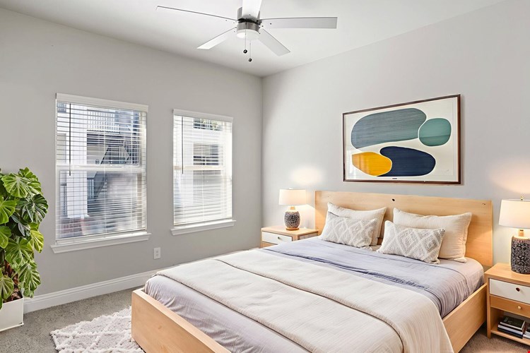 Larkin Apartment Homes Image 81