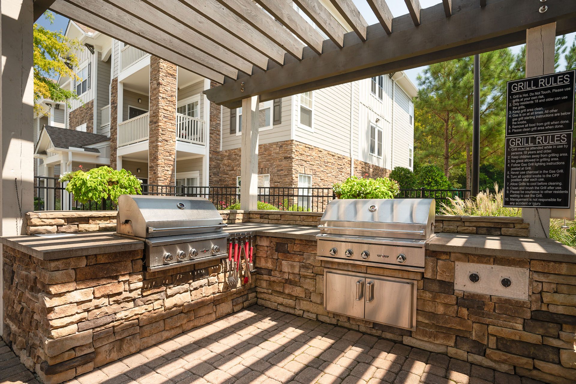 Vintage Creekwood Park Apartments Image 23