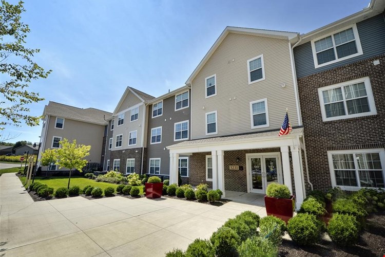 Maple Brook at Golden Pond Image 2