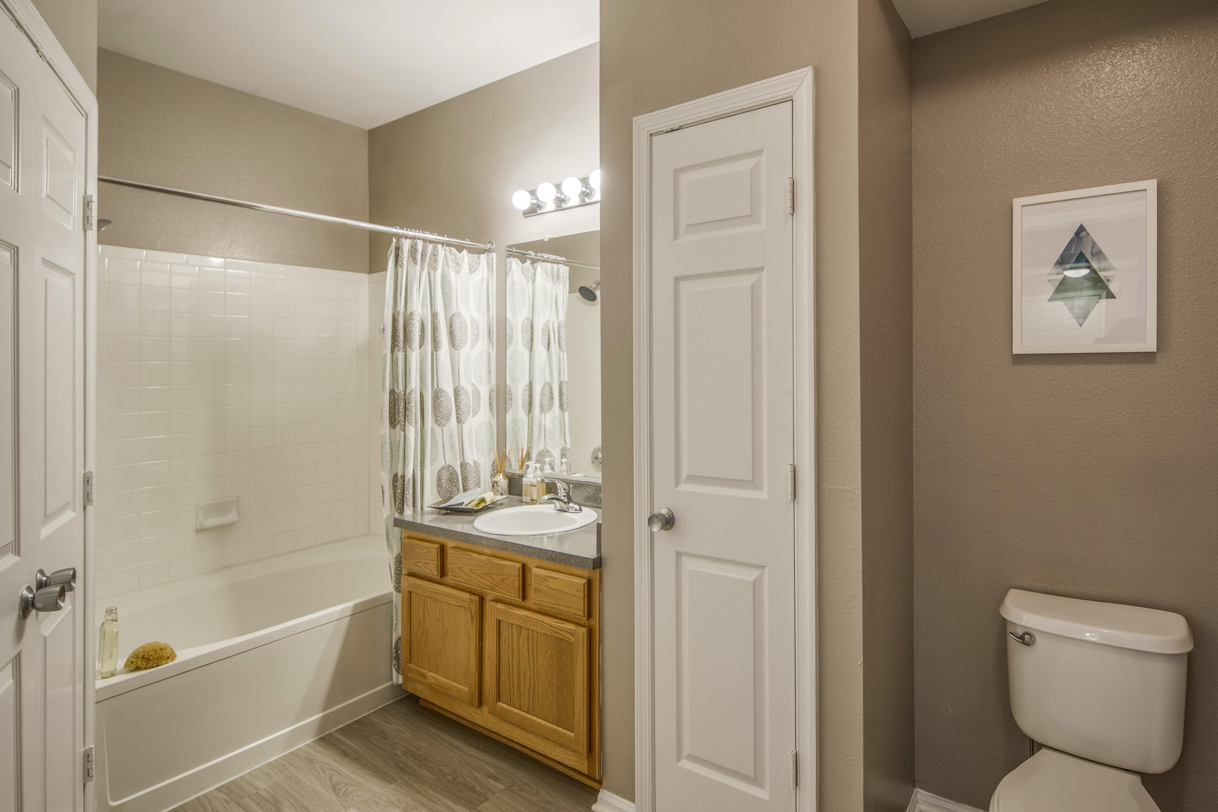 Alvista Bowie Image 9