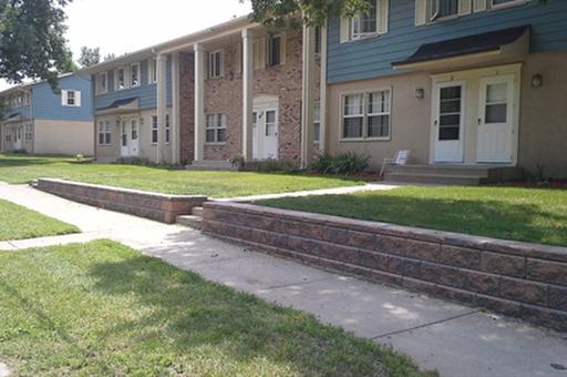 Oak Street Townhomes Image 2