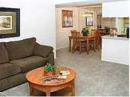 Diamond Lakes Apartment Homes Image 5