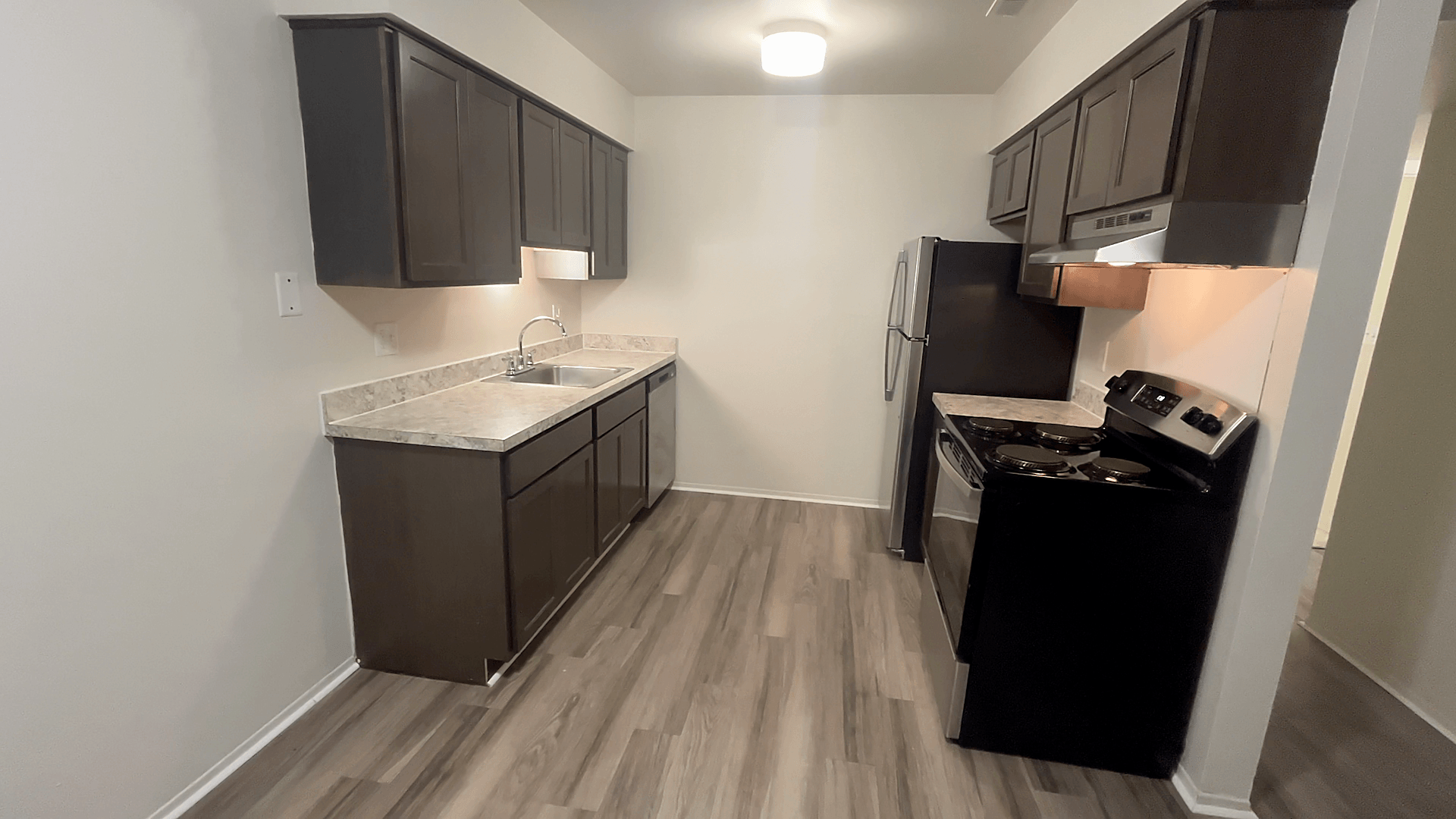 Eastwood Village Apartments Image 11