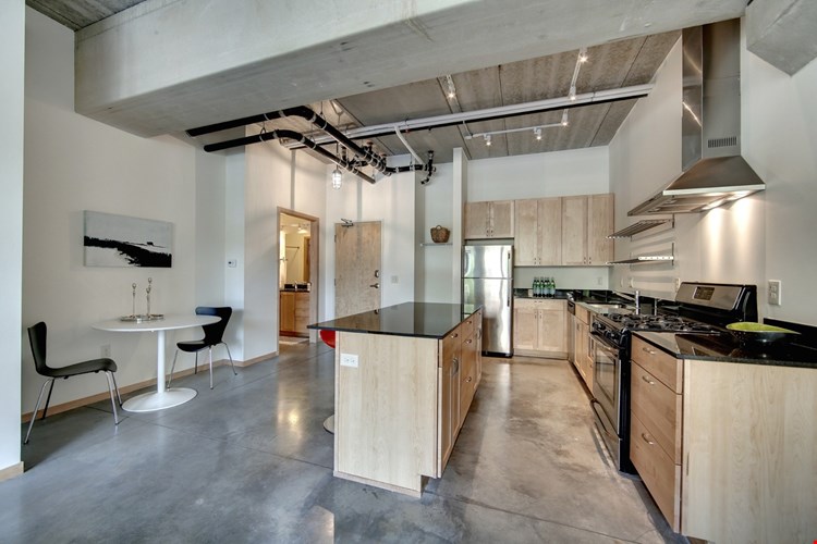 NoLo Living South (North Loop) Image 15