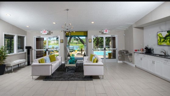 Edge at Lake Lotus Image 2