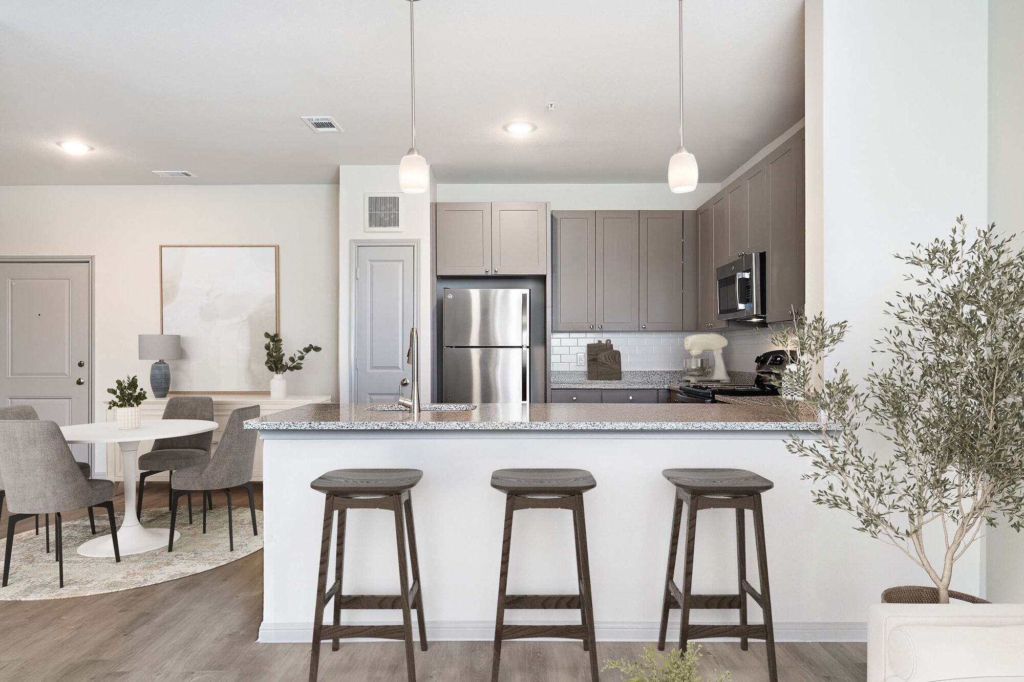 Camden Leander Image 16