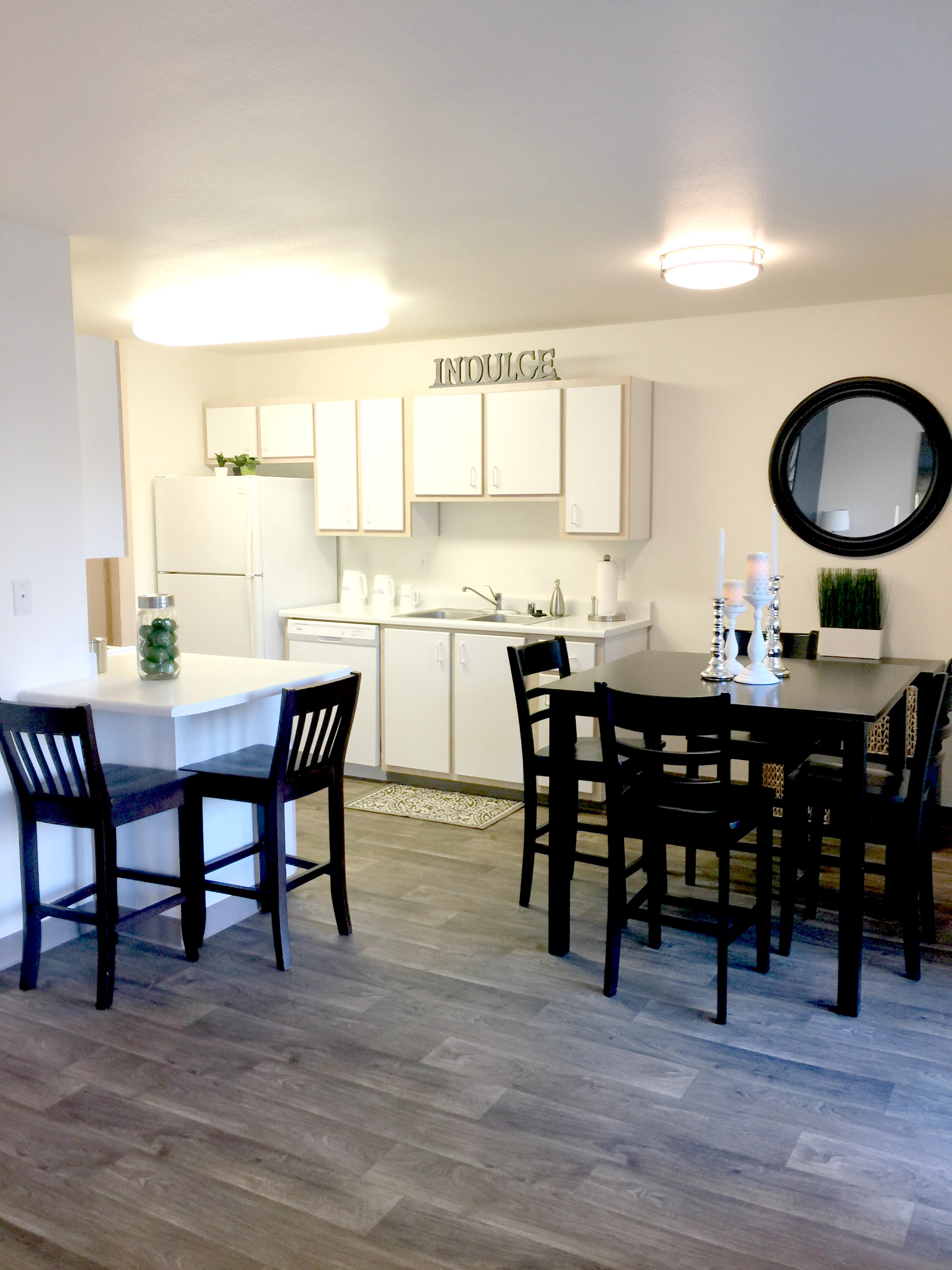 Regency Apartments Image 6