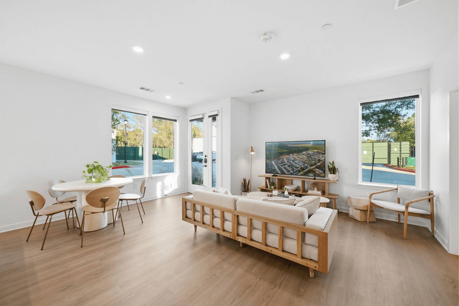 The Sylvan in the Woodlands Image 58
