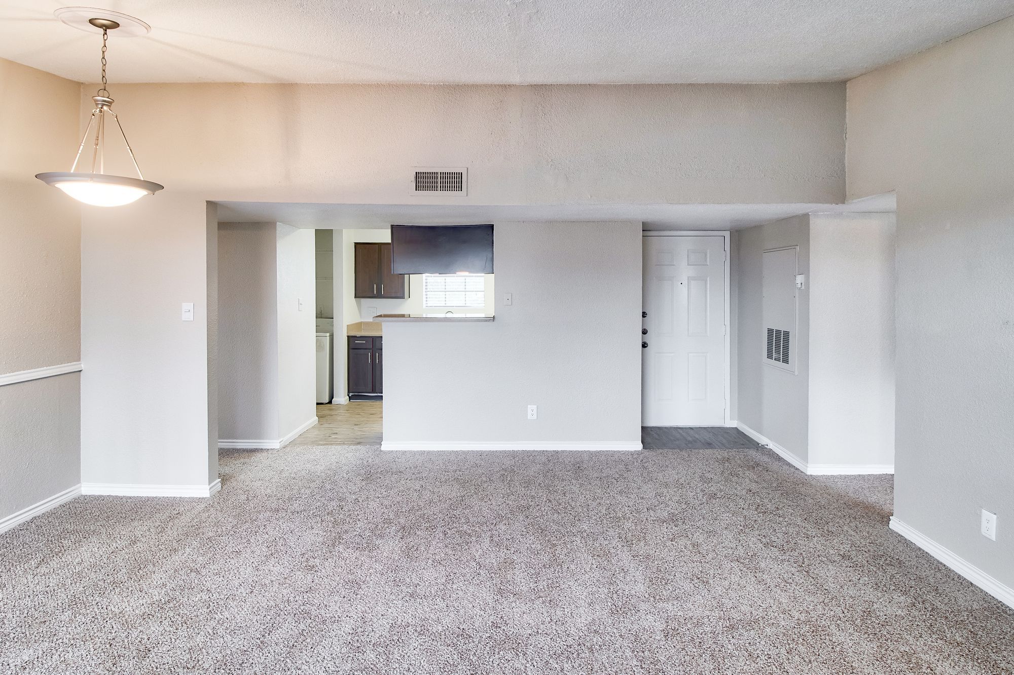 Promontory Point Apartments Image 17