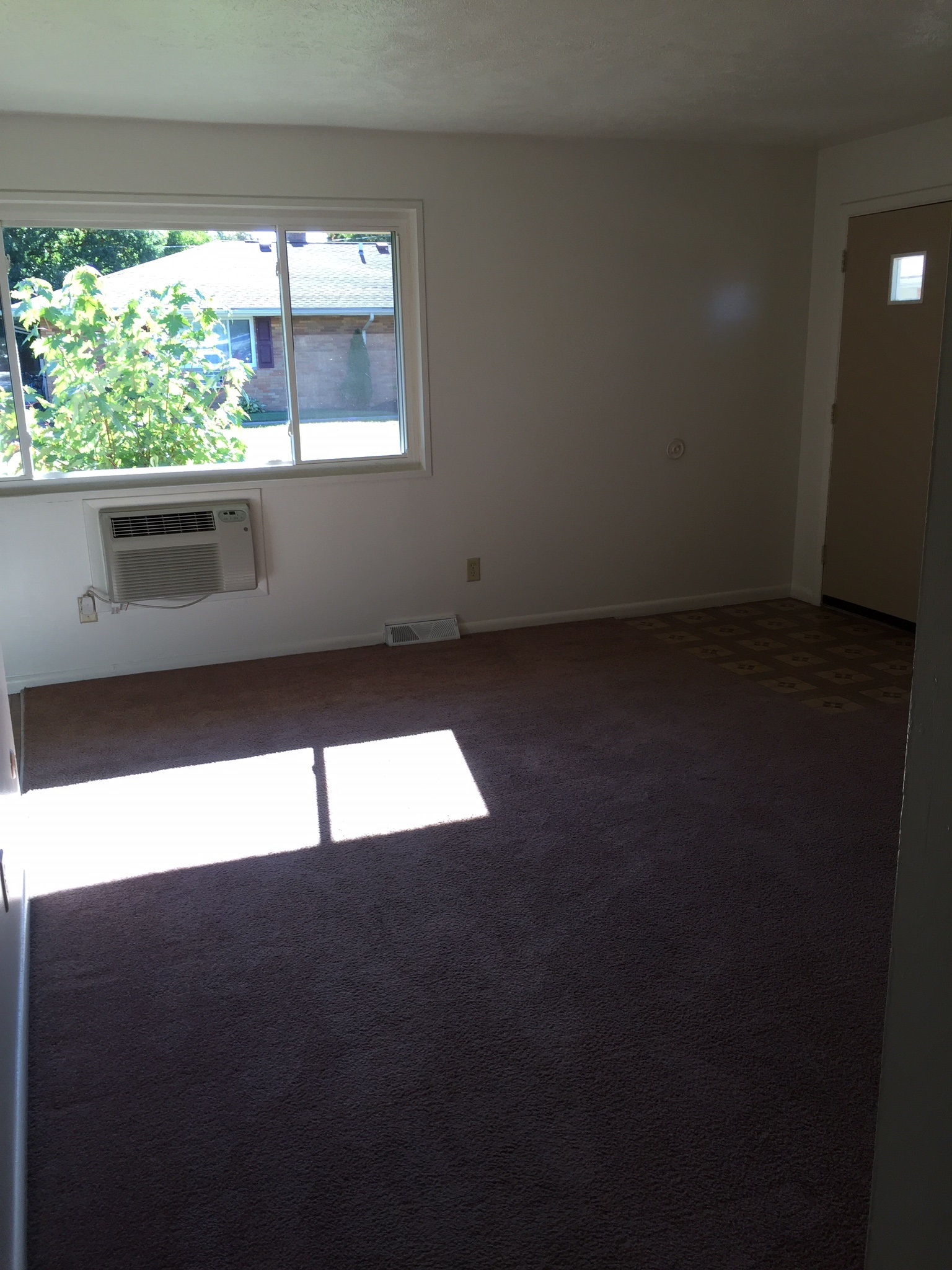 Courtyard Village Apartments Image 7