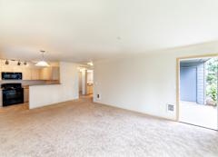 Four Lakes Apartments Image 17
