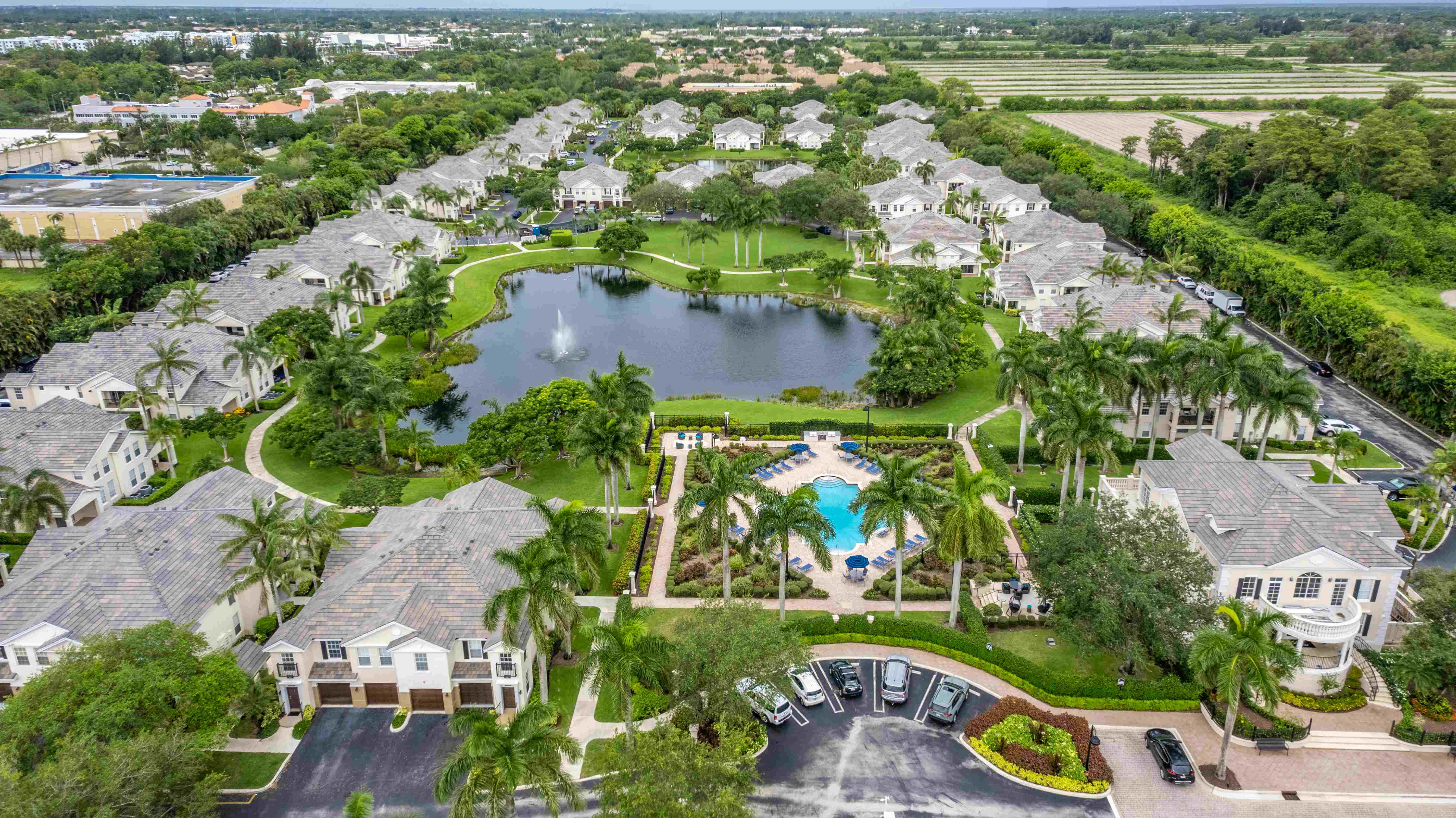 The Charleston Apartment Boca Raton