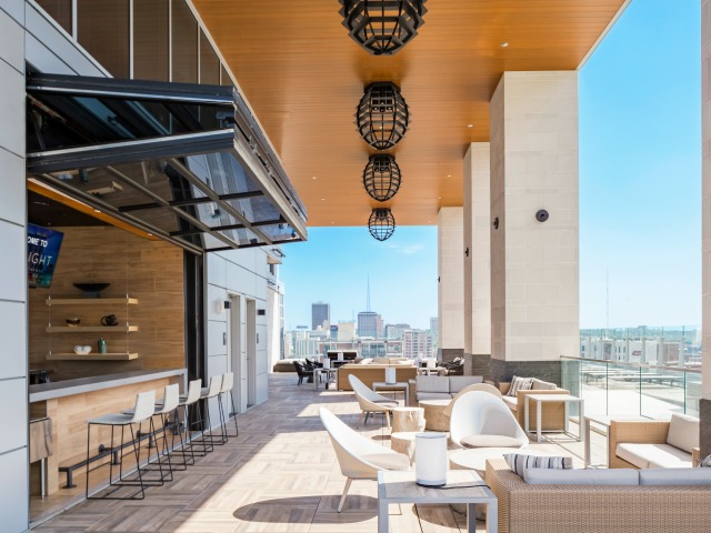 Two Light Luxury Apartments Image 18