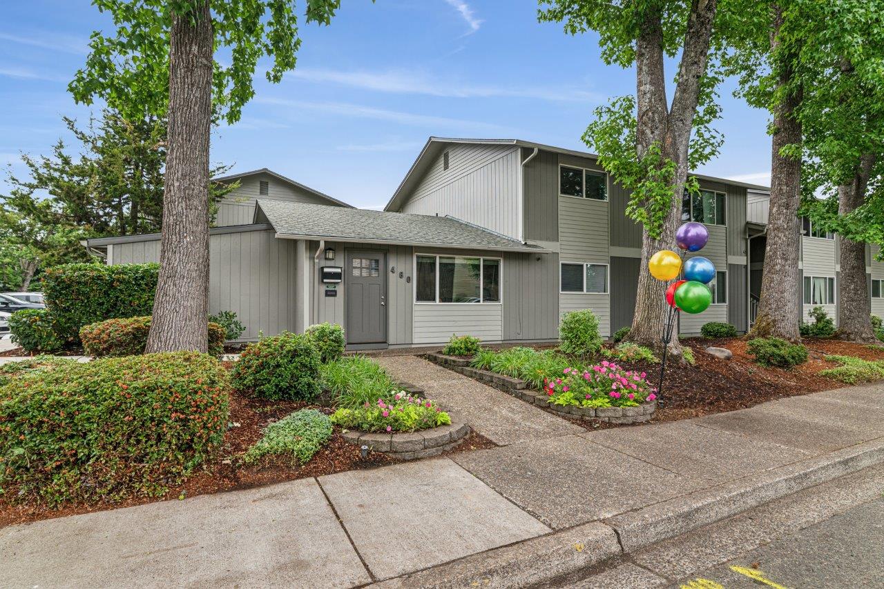 Sequoia Apartments Image 1