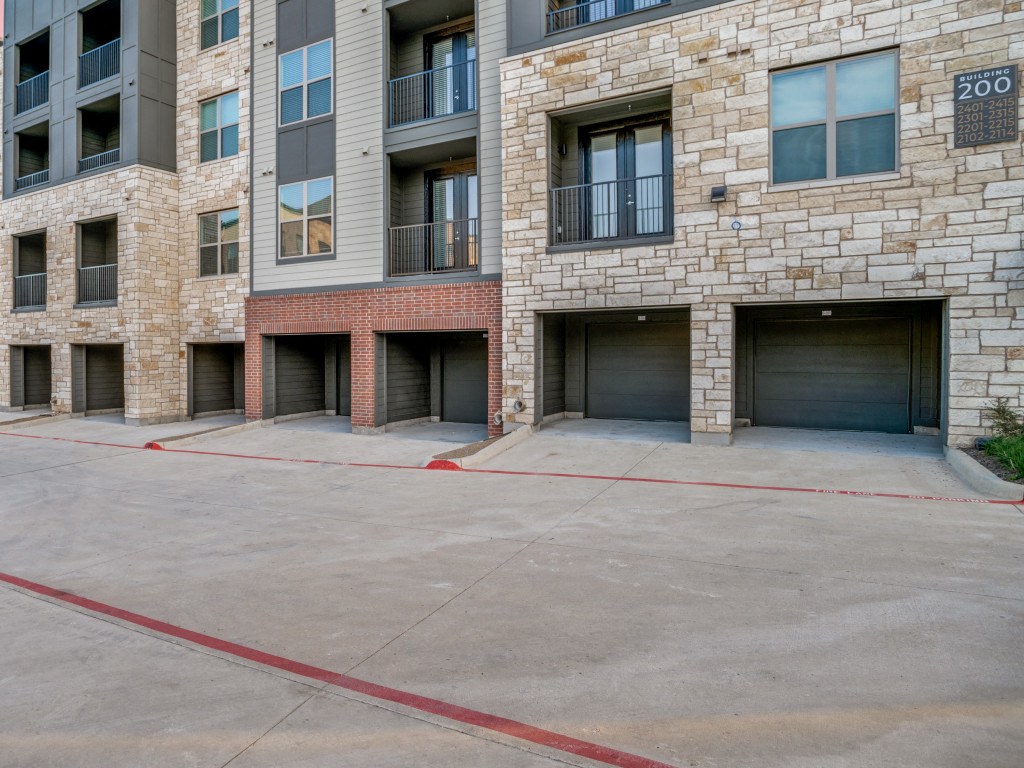 Aura Southgate Apartments Image 40