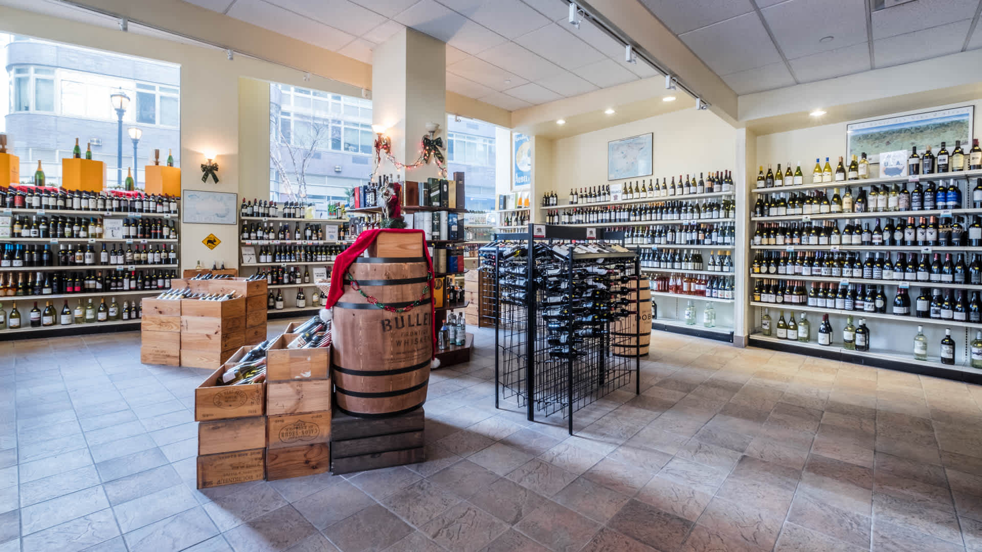 160 Riverside Boulevard Image 30