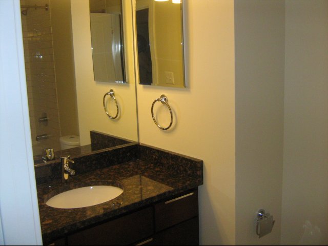 5118 S Greenwood Avenue Image 4