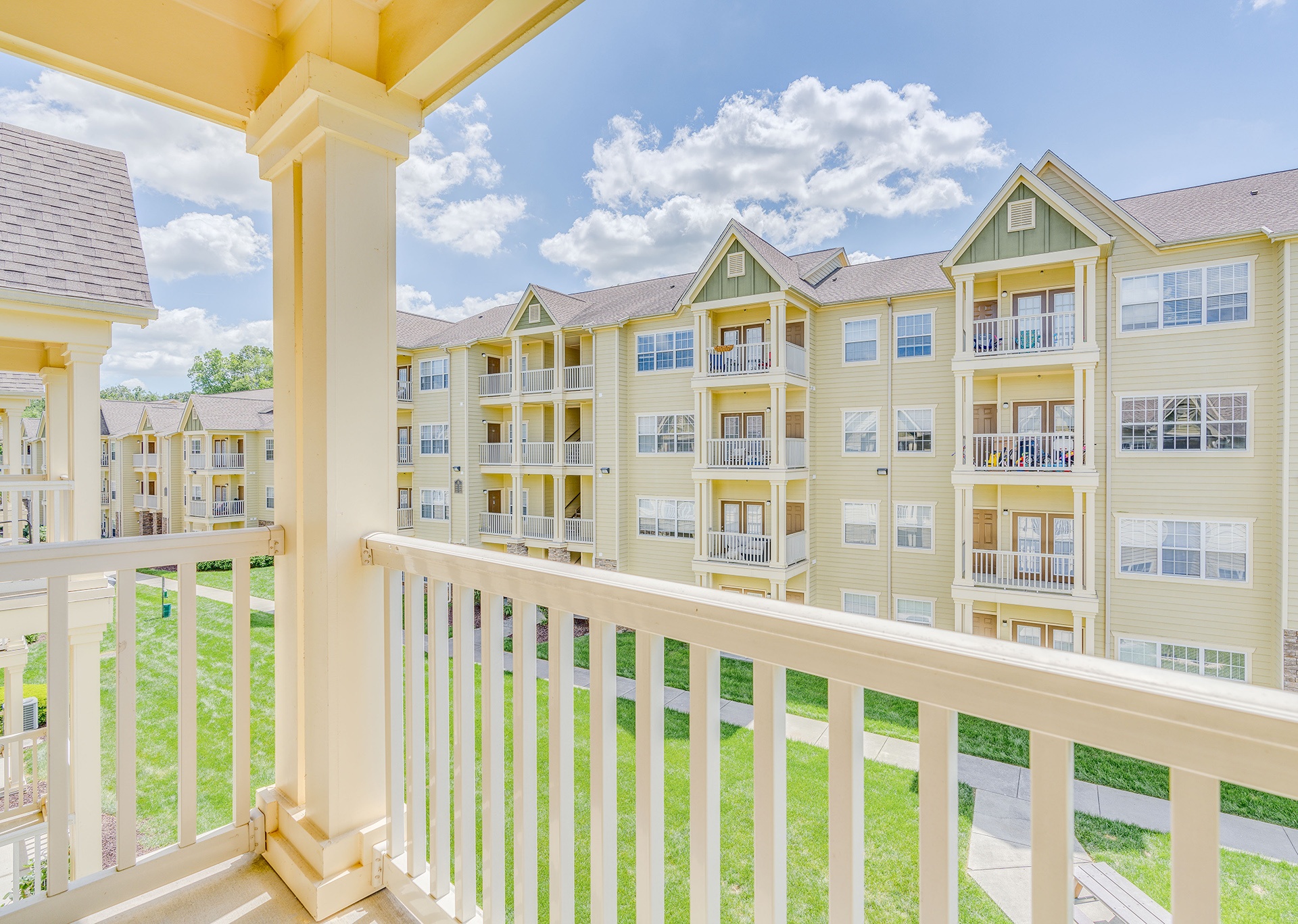 The Retreat at Spring Creek Apartments Image 24