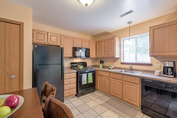 Hunters Hollow Apartments Image 5