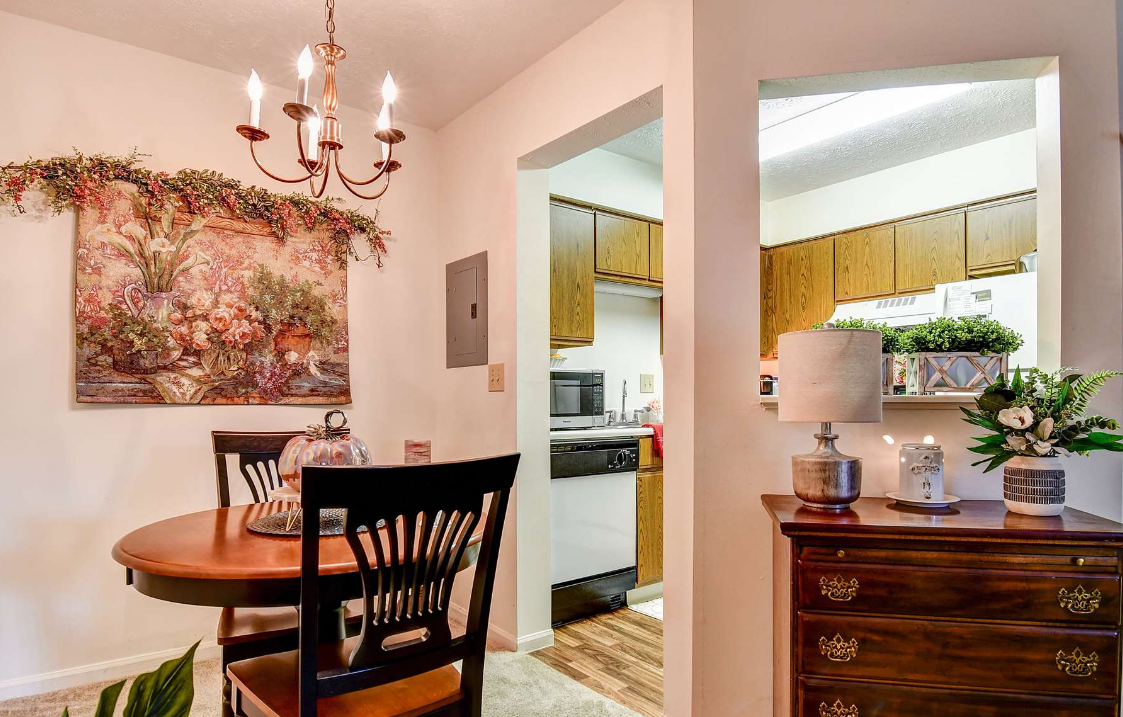 Hickory Knoll Image 4