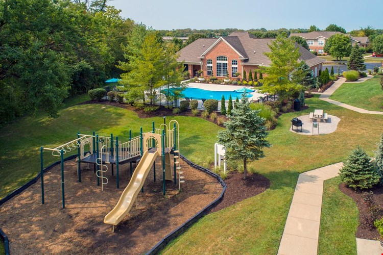 At The Reserve at Monroe Crossings, you'll have access to all of our resort-style amenities including a pool, playground, and picnic area.