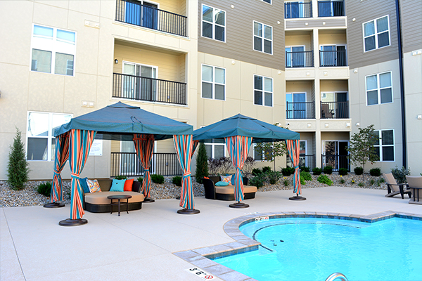 The Piazza on West Pine Image 4