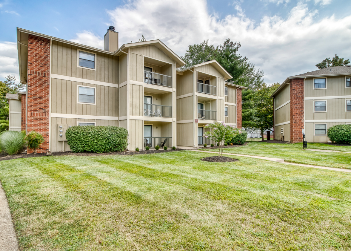 Cypress Pointe Apartments Image 2