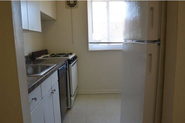 Edsall Garden Apartments Image 4