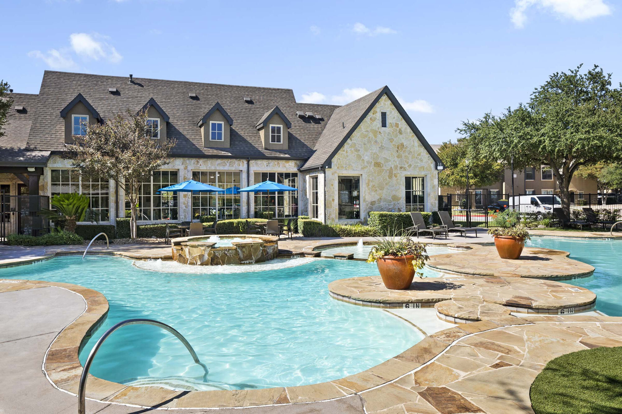 Camden Shadow Brook Image 32